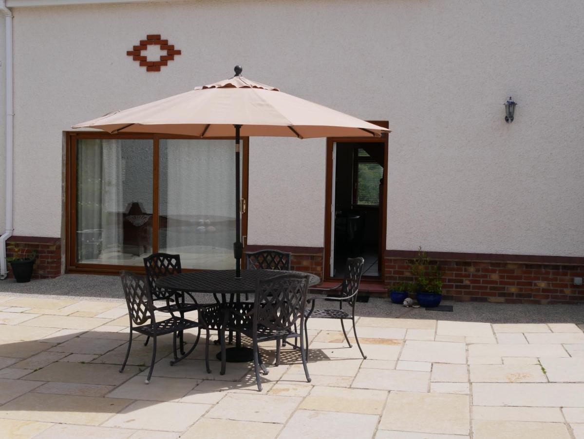 Penddaulwyn Uchaf Farm # Carmarthenshire Apartamento Nantgaredig Exterior foto